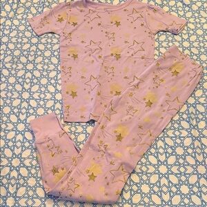 OshKosh B'gosh Girls Purple PJ set.